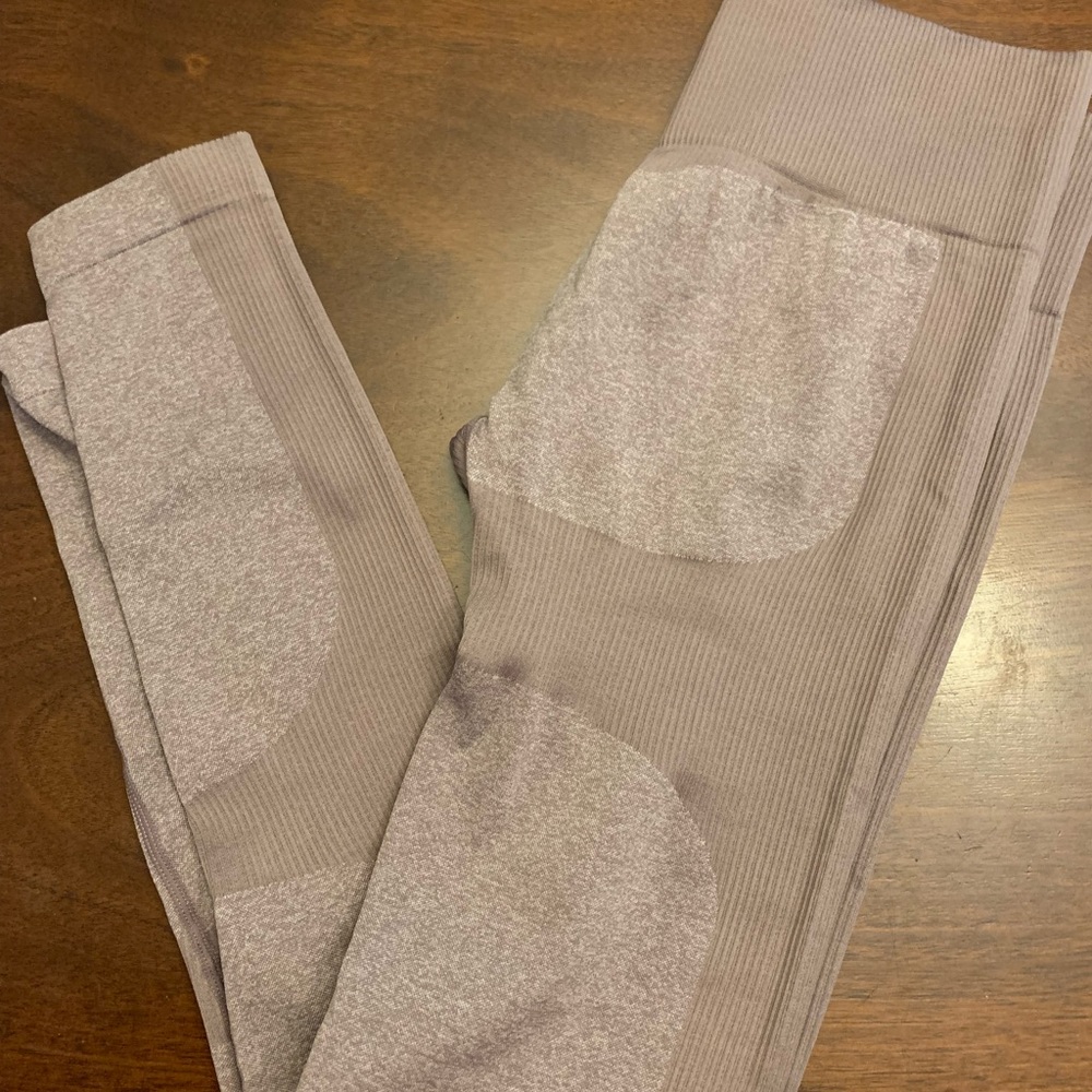 Seamless leggings